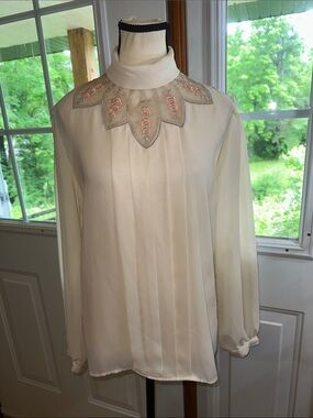 Vintage Cream High-Neck Blouse with Embroidered Petal Yoke